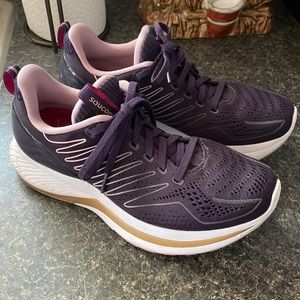 Saucony Endorphin Shift Running Shoes